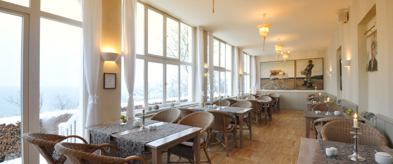 Glazed veranda in Panorama Hotel Lohme, © Matthias Ogilvie