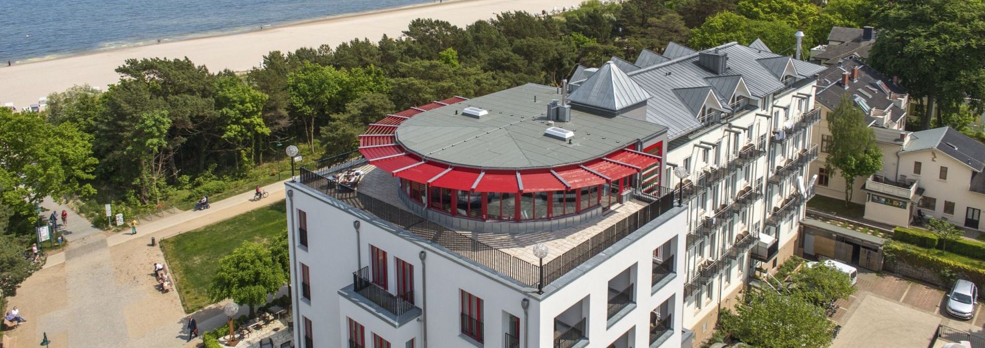 The Strandhotel Heringsdorf is located directly on the beach, © Michael Knüppel