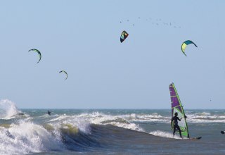 Kitesurfing and windsurfing, Baltic Sea, Usedom, © Schöne Freizeit