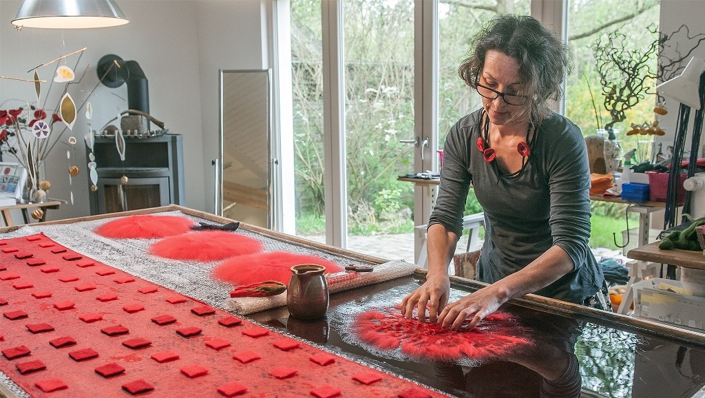 Claudia Stark at work, © MV Foto e.V. Fotografin: Anke Berger