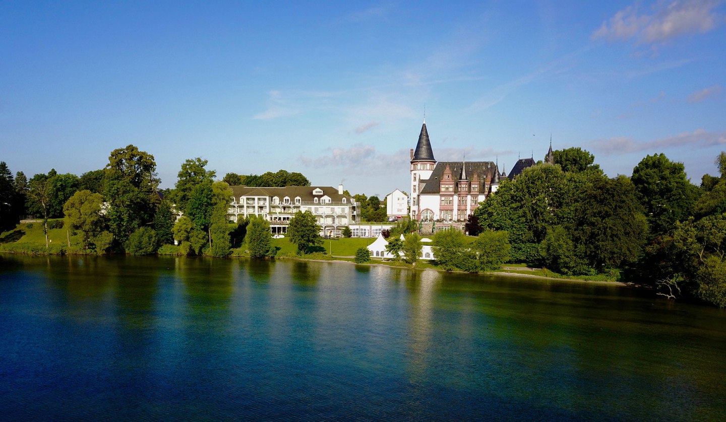 The Seehotel Schloss Klink is located directly on the Müritz, © Seehotel Schloss Klink