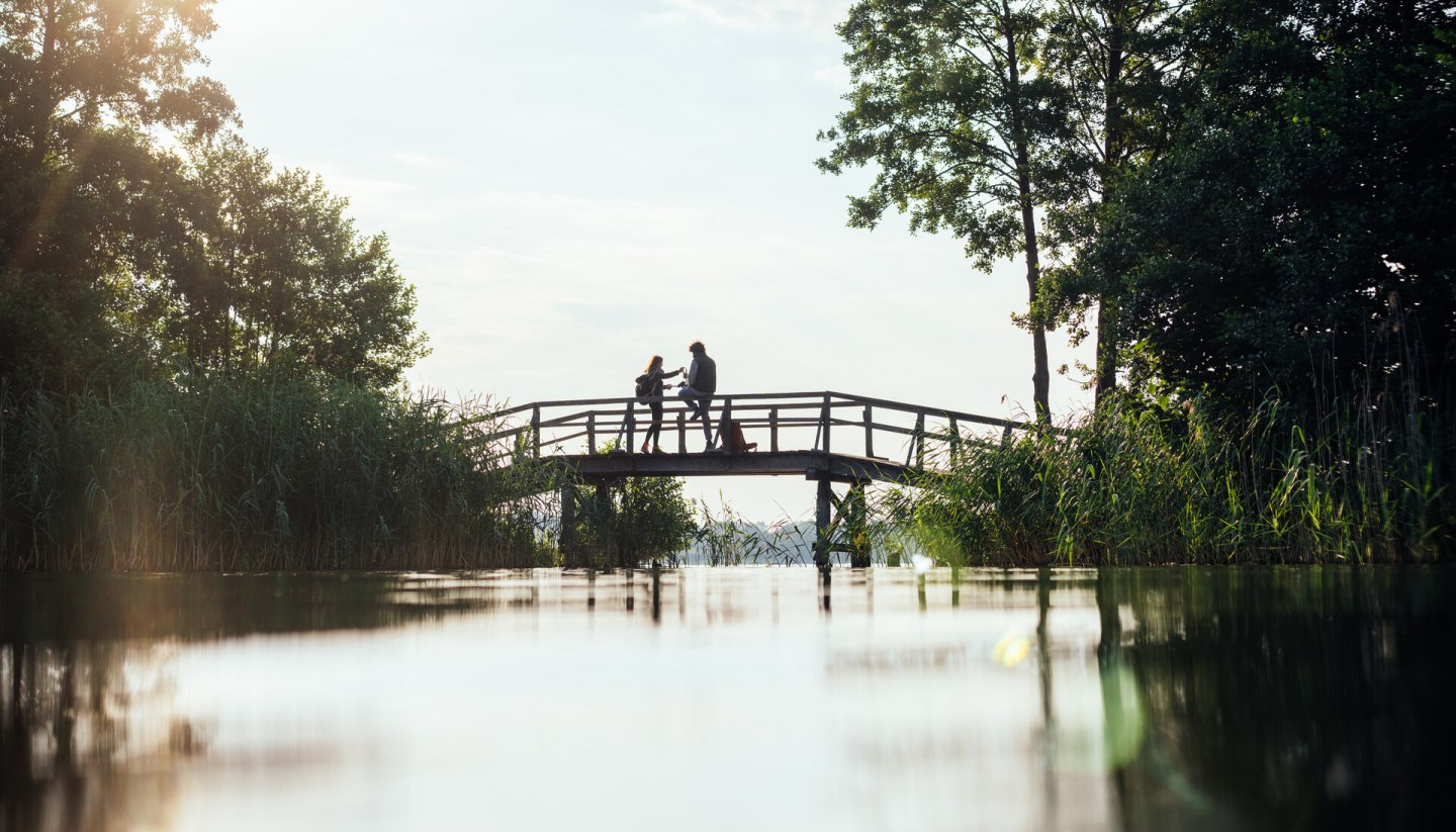 Hiking in the Schaalsee Biosphere Reserve at sunrise, © TMV/Gänsicke