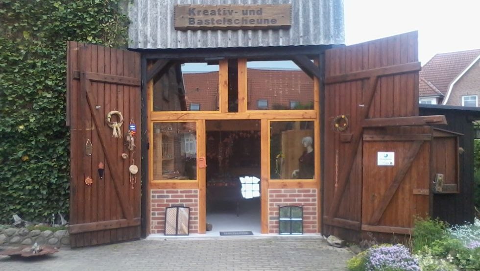 Entrance to the creative and craft barn Zarrentin am Schaalsee, © Karola Flint