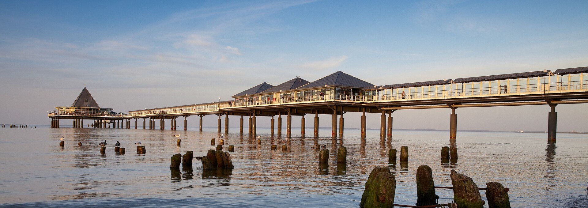 The seaside bridge in the Baltic resort of Heringsdorf is the longest in Germany., © TMV/Grundner