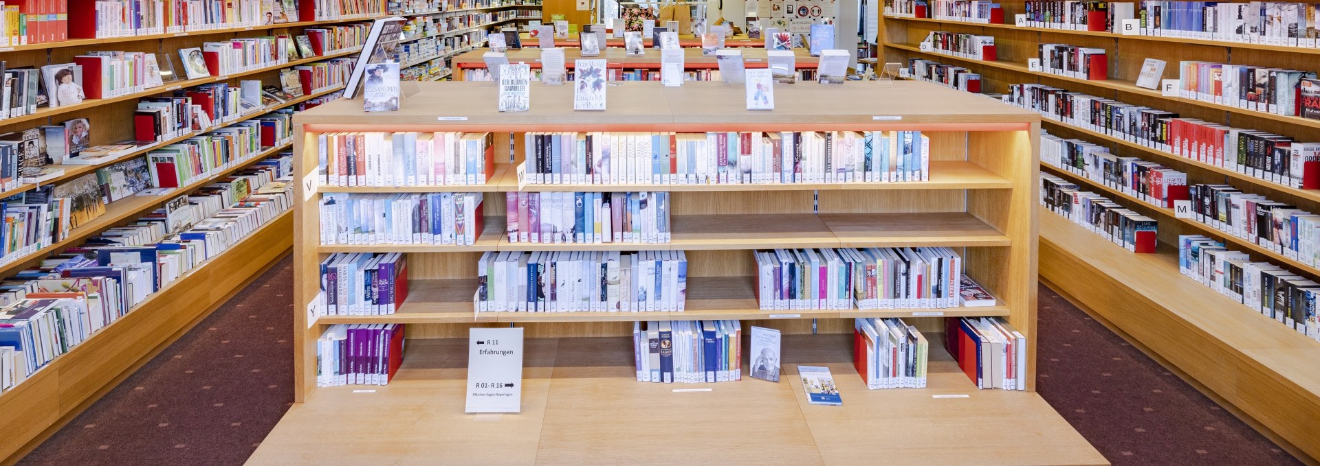 Library in the Max Hünten House, © Lars Heidemann