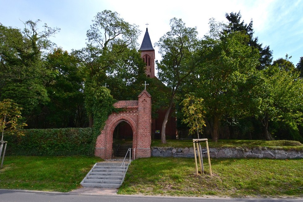 The Dankeskirche in Sehlen., © Tourismuszentrale Rügen