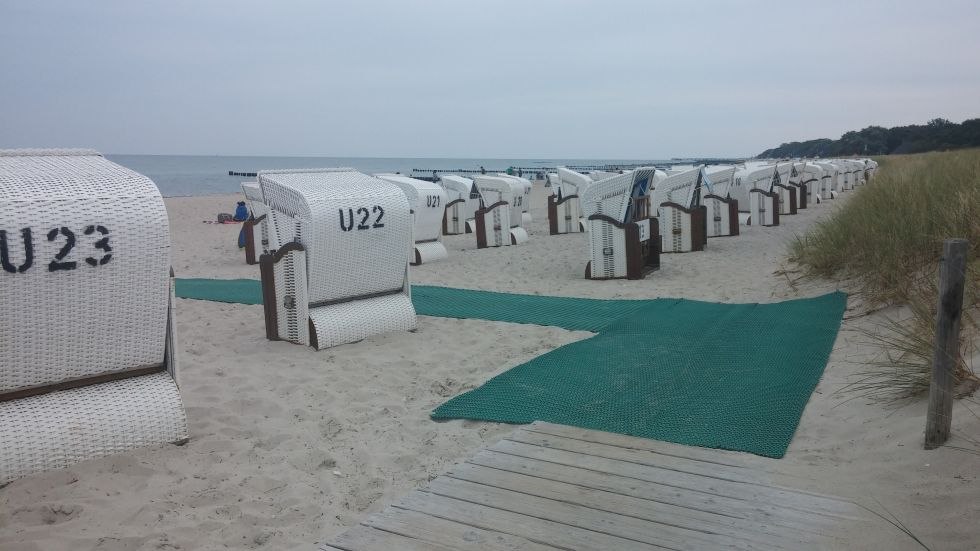 Accessible up to the beach chair at beach access 18 in the Baltic resort Kühlungsborn, © TSK