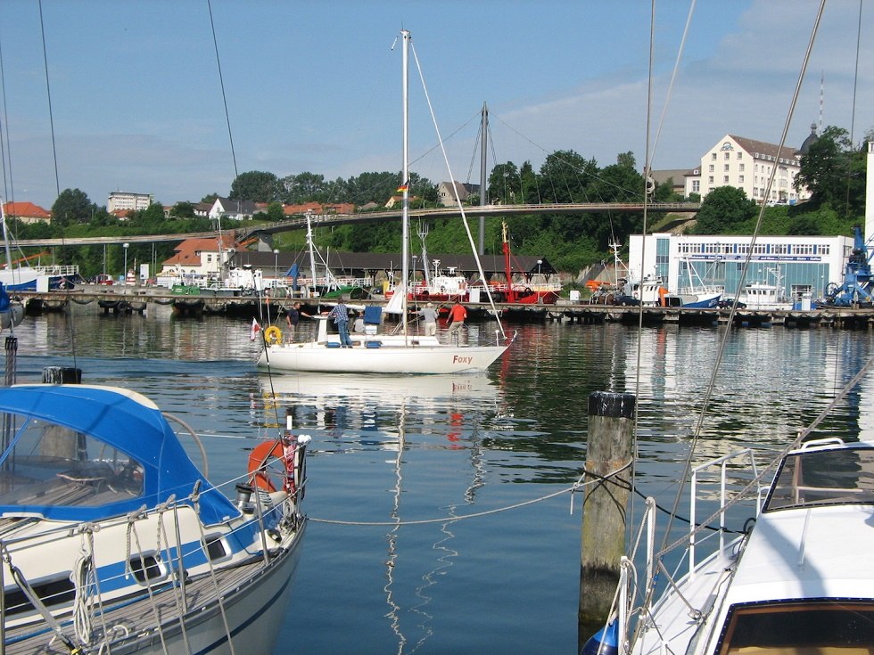 Pedestrian bridge to the city port of Sassnitz, © Tourismuszentrale Rügen