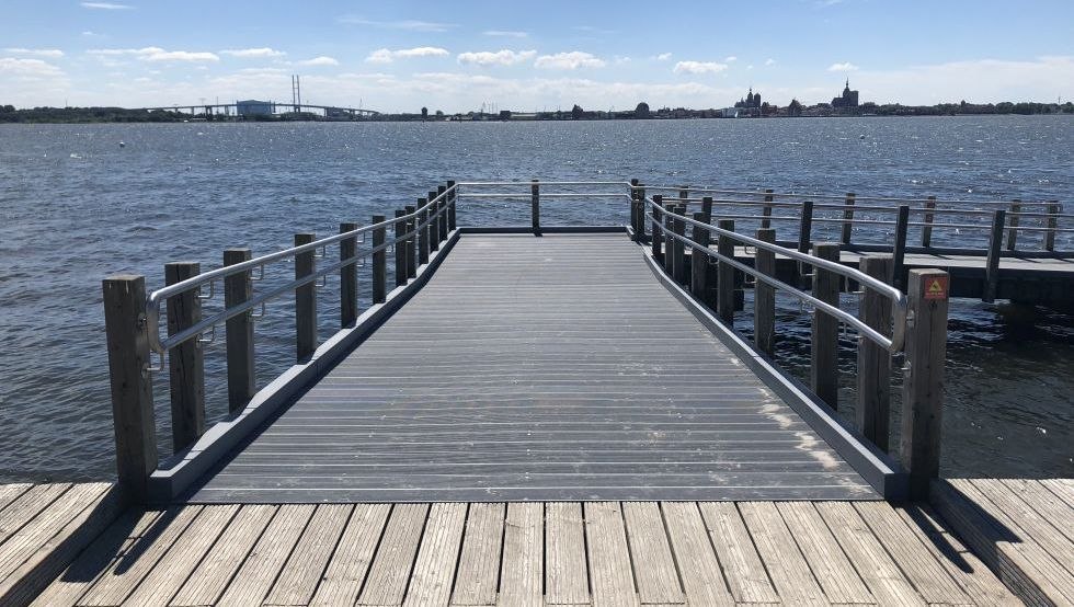 Entrance bathing ramp beach of Altefähr, © Eigenbetrieb Hafen- und Tourismuswirtschaft Altefähr