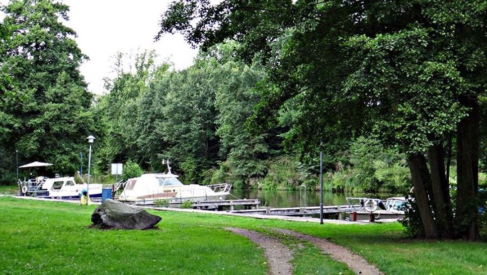 Hotel & Restaurant "Zum Fährhaus" In-house boat dock, © Familie Patzelt