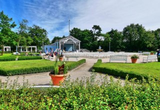 The spa park Boltenhagen is the center of the village events, © Bernd Kühn