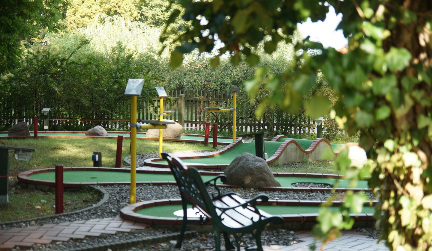 Minigolf Koserow - fun for the whole family, © Minigolfanlage Koserow