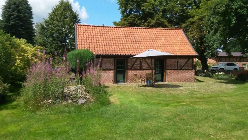 The vacation home is picturesquely situated on the little river Schaale within sight of the manor house Tüschow., © Archiv, Biosphärenreservatsamt Schaalsee-Elbe