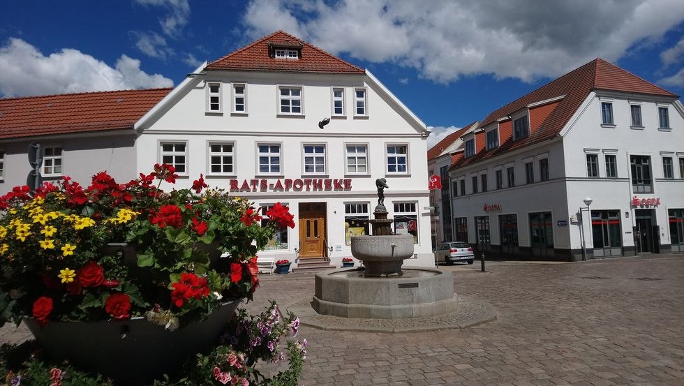 Council pharmacy at the market place, © Jana Koch