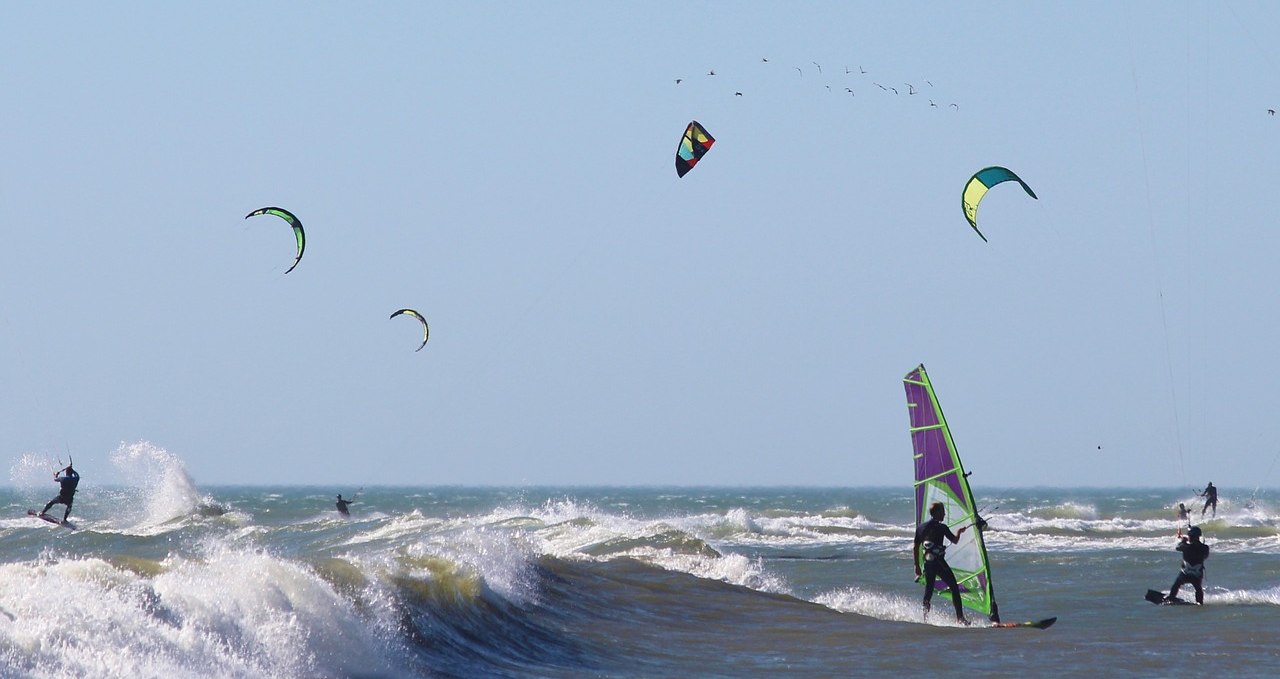 Kitesurfing and windsurfing, Baltic Sea, Usedom, © Schöne Freizeit