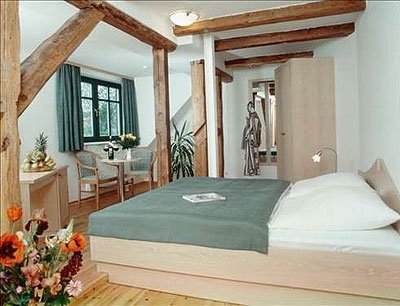 Double room with TV and bathroom (shower/WC), © Ferienkontor