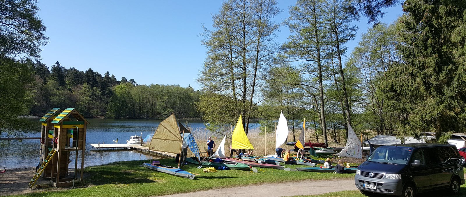 The folding boats gear up, © Diana Erdmann