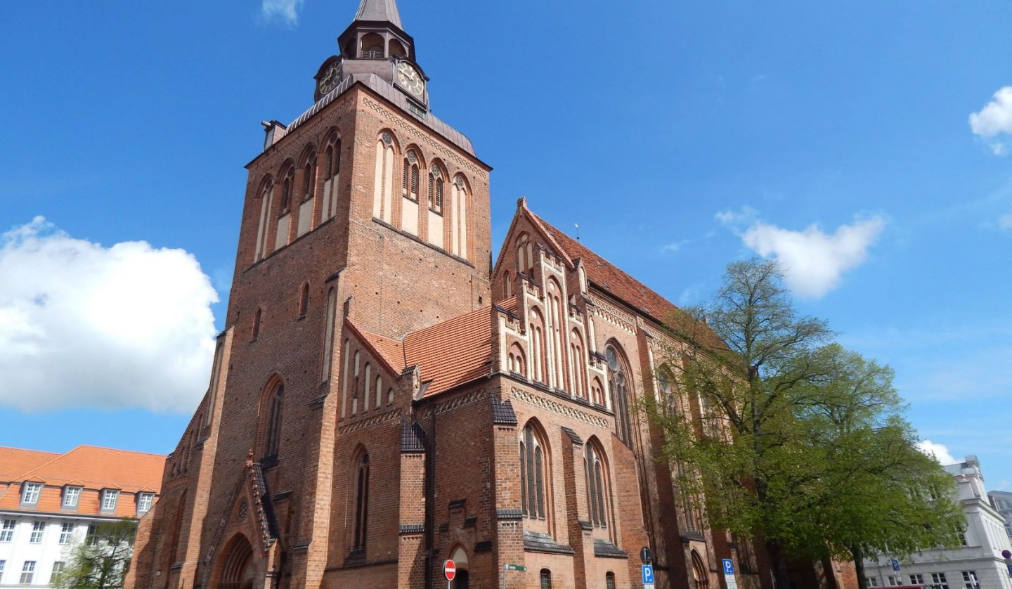 Parish church, © Dan-Petermann