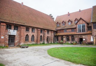 Monastery building with tavern, © Frank Burger