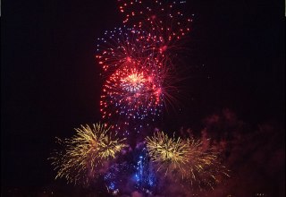 Fireworks over the water, © Soulfire Feuerwerke Shows