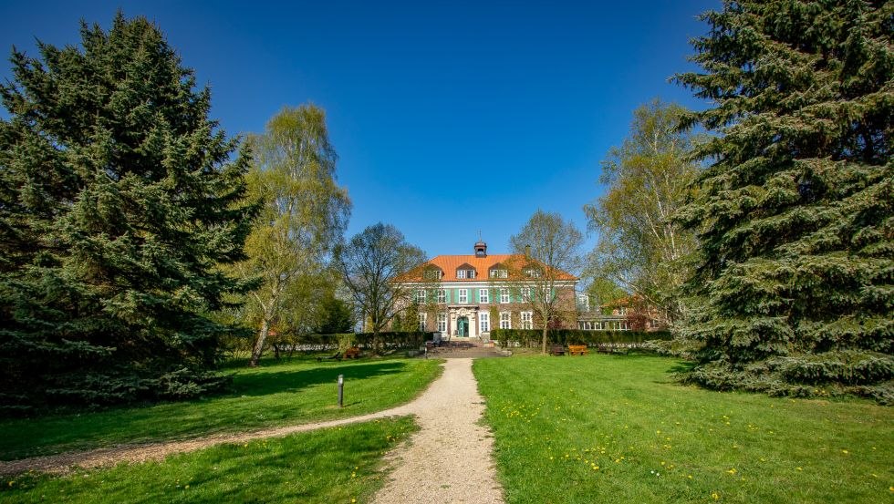 Stellshagen manor house in spring, © Hotel Gutshaus Stellshagen Cordes e. K.