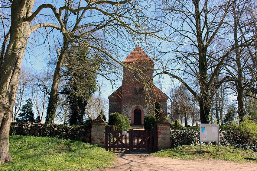 Field stone church / Kirch Poppentin, © Kur- und Tourismus GmbH Goehren-Lebbin