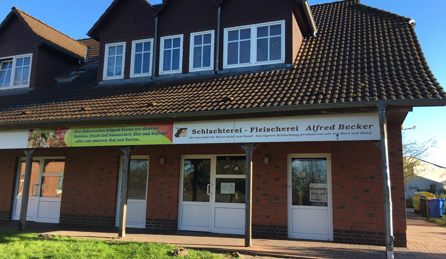 Country butcher shop with snack in Lalendorf, © MPL