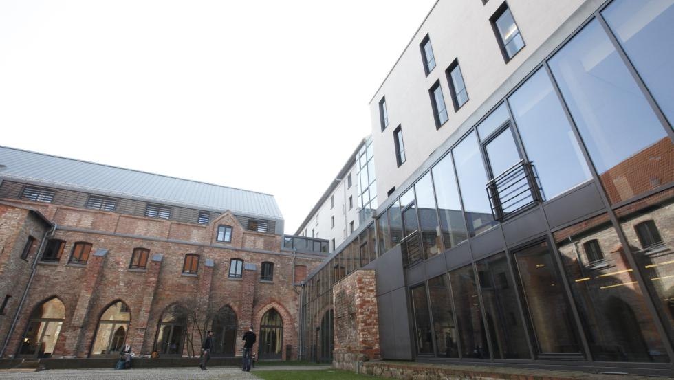 Inner courtyard of the Rostock University of Music and Theatre, © Landesmarketing MV