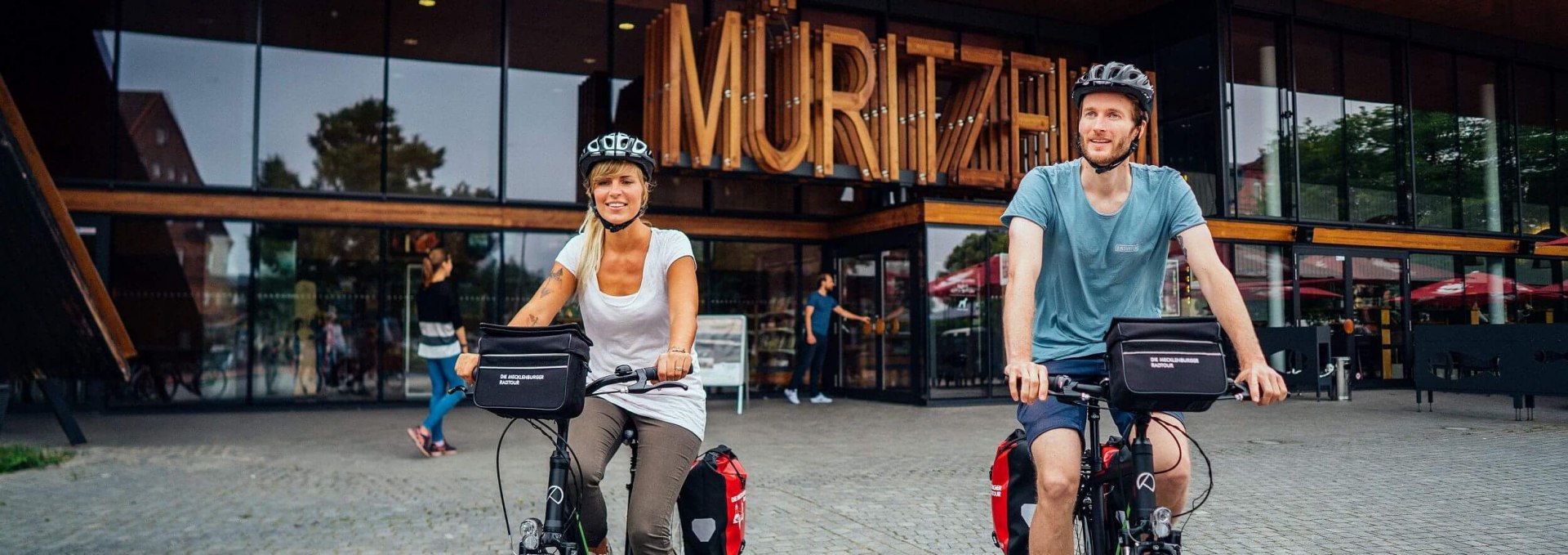 By bike to the Müritzeum in Waren (Müritz), © TMV/Gänsicke