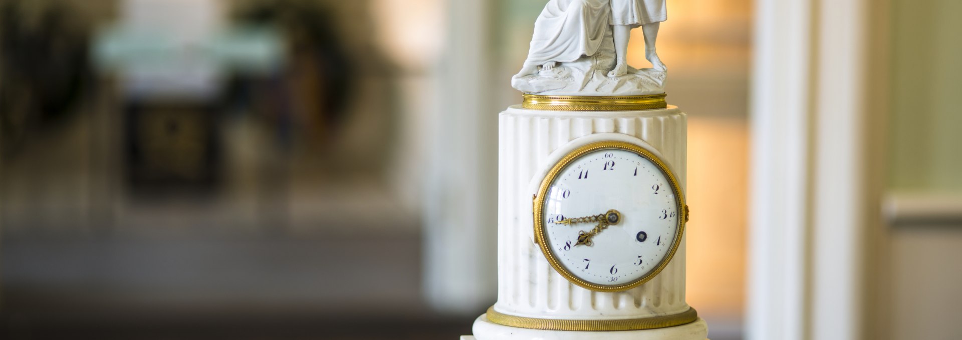 Baroque clock in the Luisen memorial in Hohenzieritz Castle, © SSGK MV / Timm Allrich