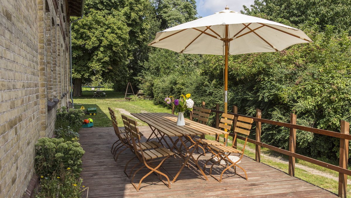 Terrace of a vacation apartment in the manor house Lexow, © Gutshaus Lexow