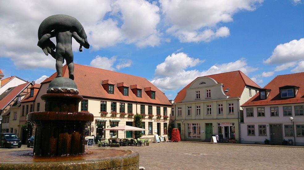 View from the pike fountain to the market place, © Jana Koch