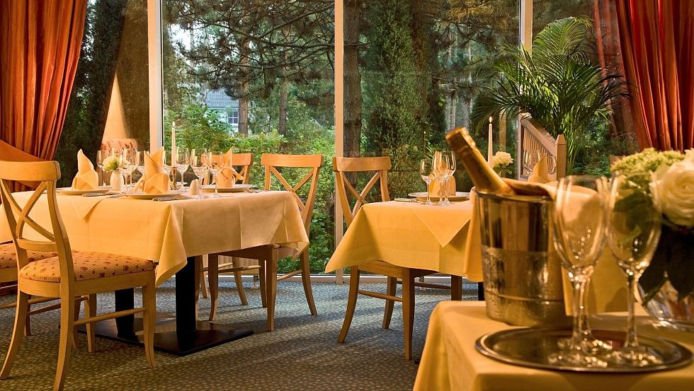 The culinary delights of our hotel and the individual flair of each restaurant will delight you, © Strandhotel Fischland