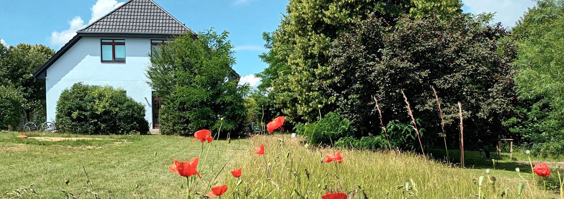 Large garden for breaks and exercise, © hubmueritz