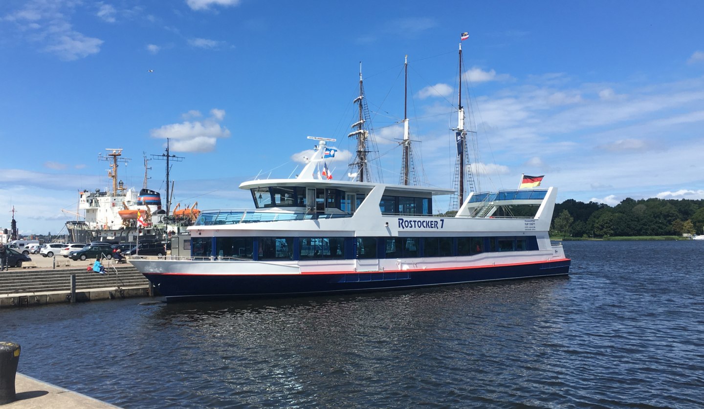 Underway with captain Olaf Schütt on the flagship "Rostocker 7"., © Rostocker Flotte/Olaf Schütt