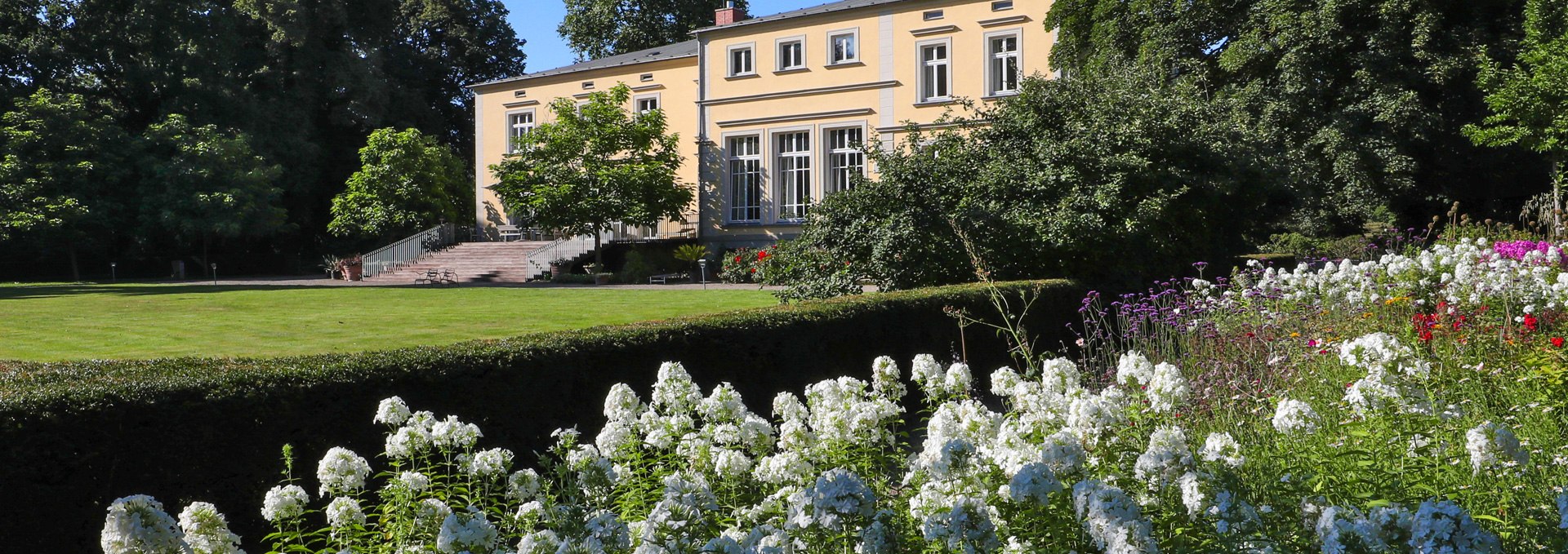 Landsdorf manor park and manor house_2, © TMV/Gohlke