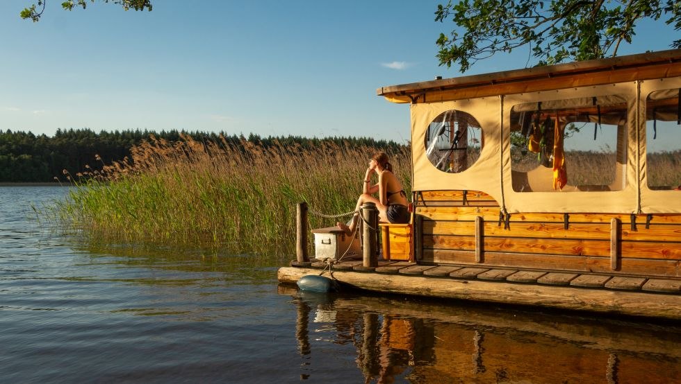 What could be better than enjoying a sunbath on the raft, © TMV/Myroad