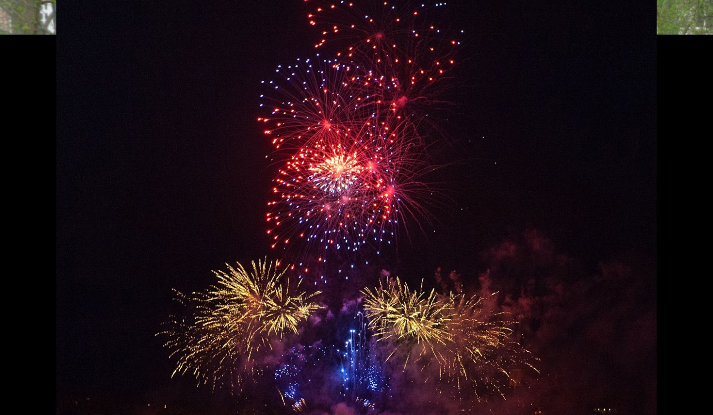 Fireworks over the water, © Soulfire Feuerwerke Shows