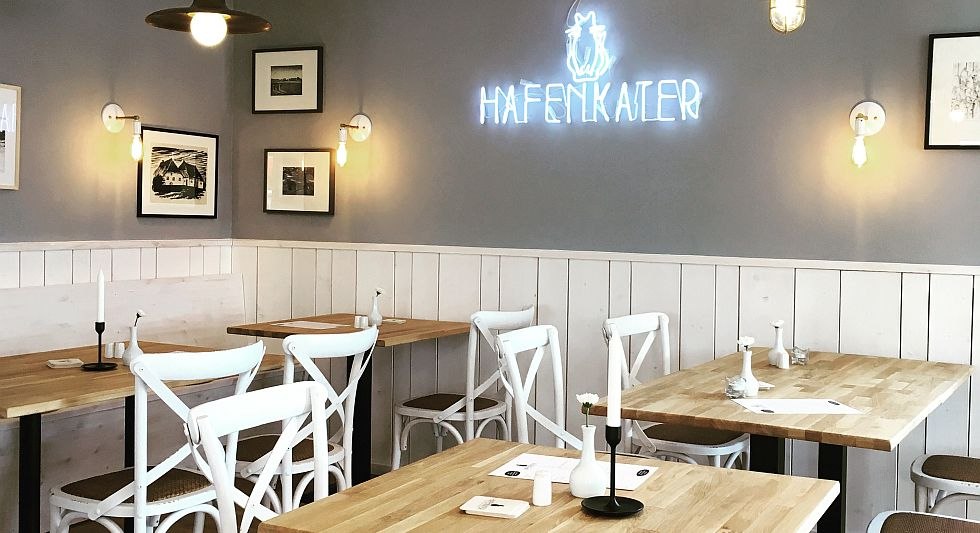 Visit us in our restaurant, © Hafenkater