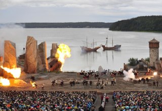 Nature stage Ralswiek in action, © Störtebeker Festspiele Rügen