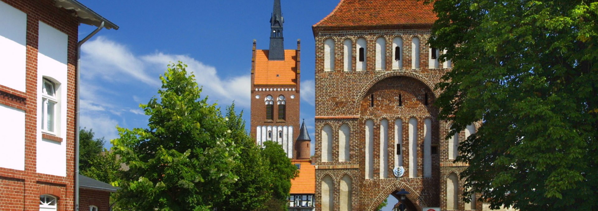 Usedom town gate with museum and church, © Stadtinformation Usedom