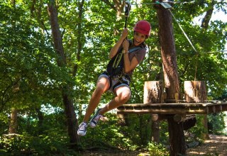 The climbing forest invites with 8 different courses to more than 70 climbing tasks, © Sven Lingott / Gut Darß