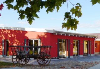 The stylishly designed farm store with café in the windmill town of Woldegk, © Bauernhof am Mühlenblick/GWW