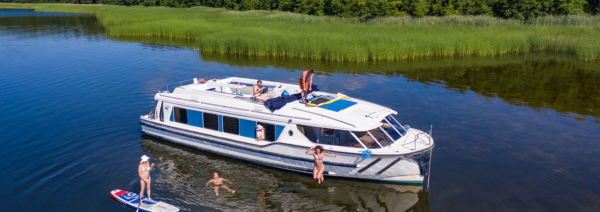 Water sports fun on the Mecklenburg Lake District, © Holger Leue