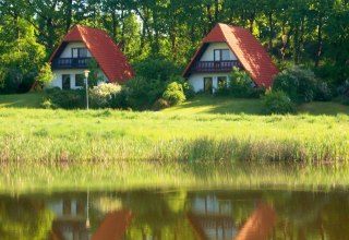 Finnish houses directly on the Recknitz, © Recknitz Tourist