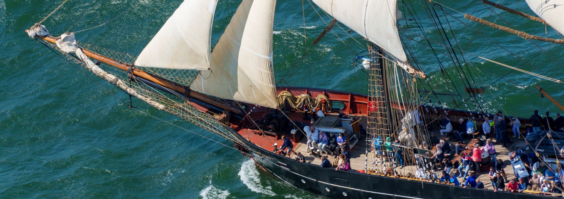 Sailing along to the Hanse Sail 2024, Roald Amund, © TZRW, Holger Martens