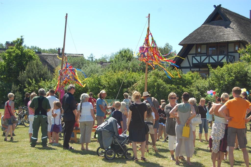 Children's party - Climbing poles, © Kurverwaltung Ahrenshoop · Foto Roland Völcker