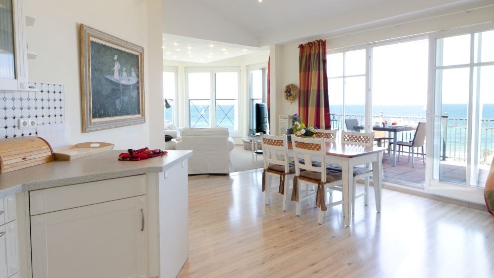 Kitchen view in apartment house ATLANTIK, © Appartementhaus ATLANTIK