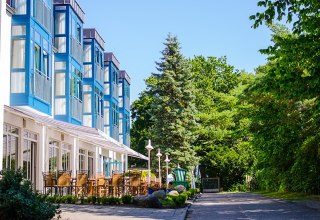 Our hotel Atrium am Meer is an ideal starting point for hiking tours on the Island of Rügen, © Albrechtshof Hotels