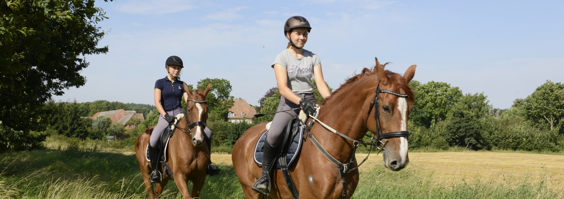 Horseback riding at Gut Klein Nienhagen, © Gut Klein Nienhagen / Jeanette Mueller